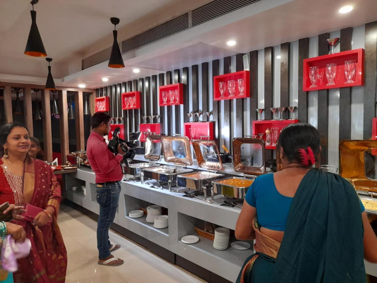 Variety Inn Patna  Bagian luar foto