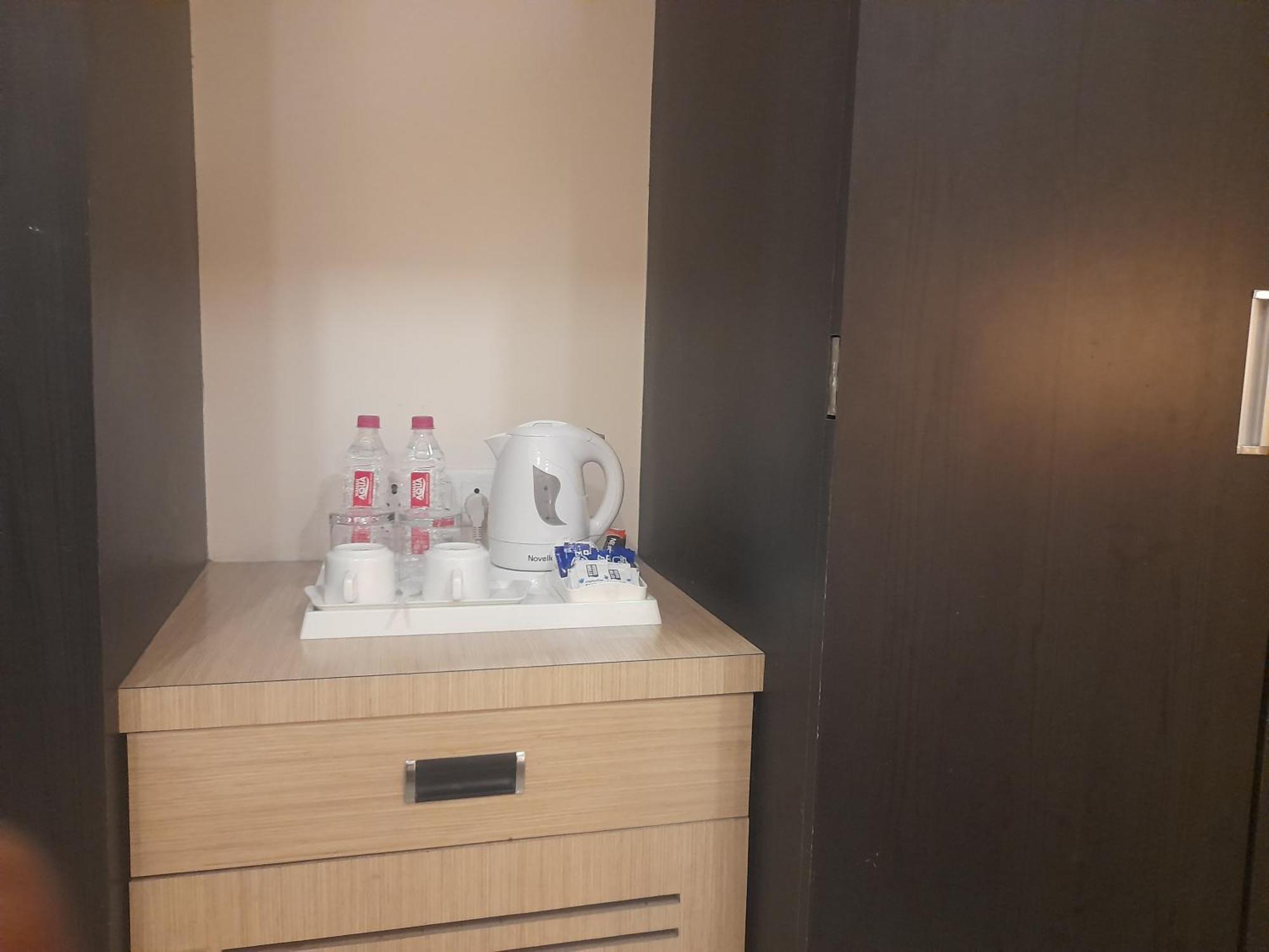 Variety Inn Patna  Bagian luar foto