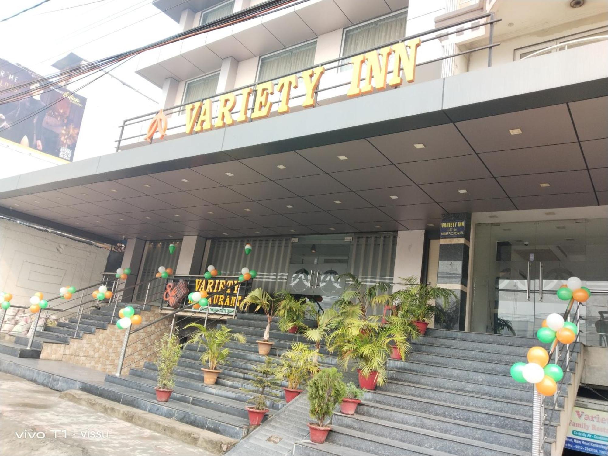 Variety Inn Patna  Bagian luar foto